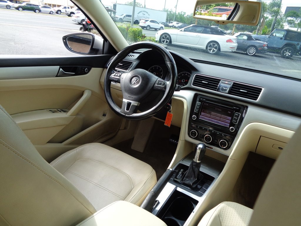 2012 Volkswagen Passat Image 54