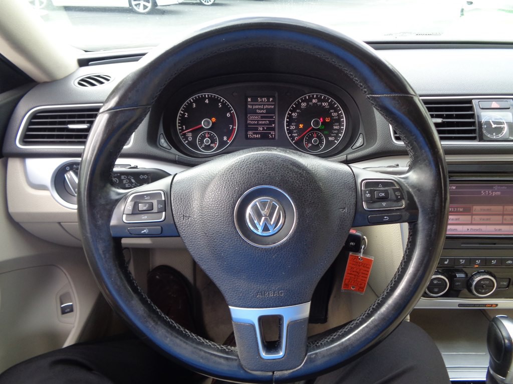 2012 Volkswagen Passat Image 73