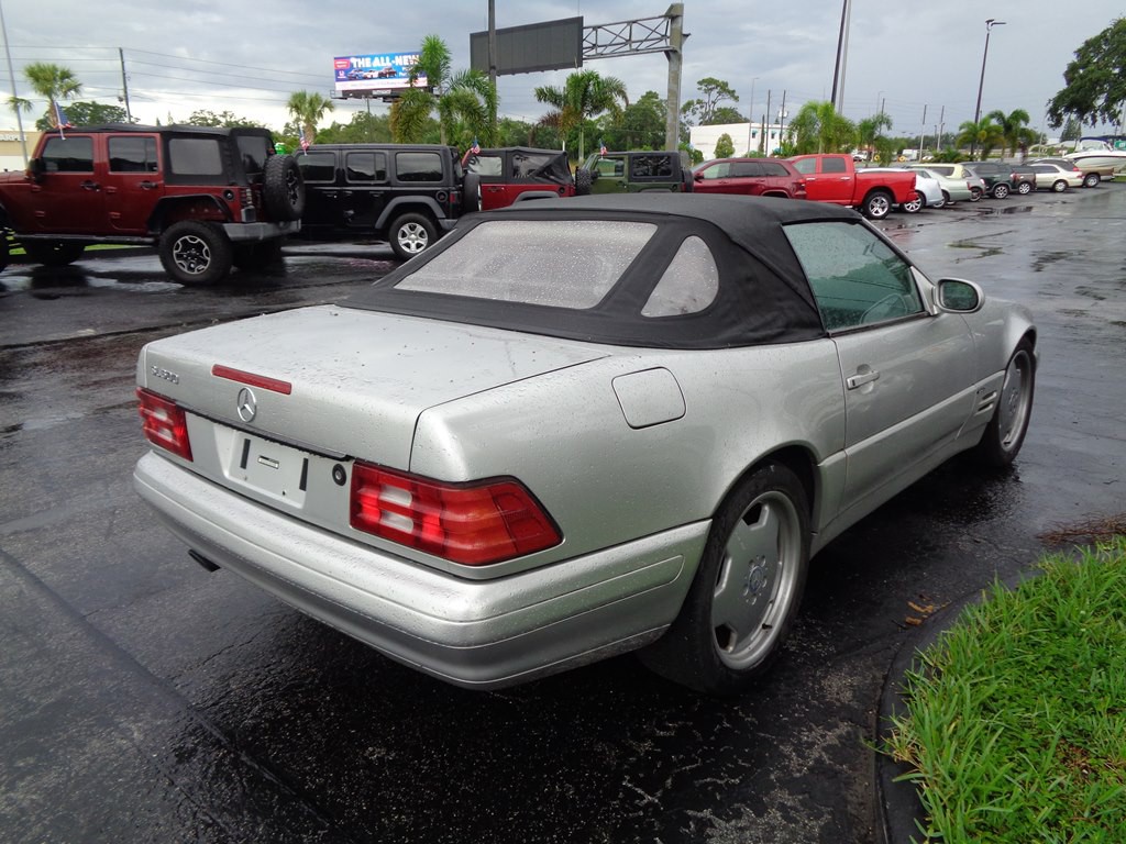 1999 Mercedes-Benz SL-Class Image 3