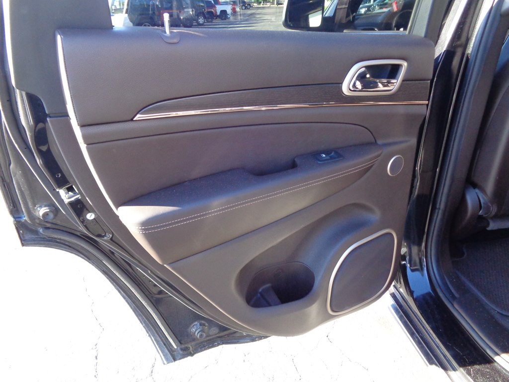 2016 Jeep Grand Cherokee Image 78