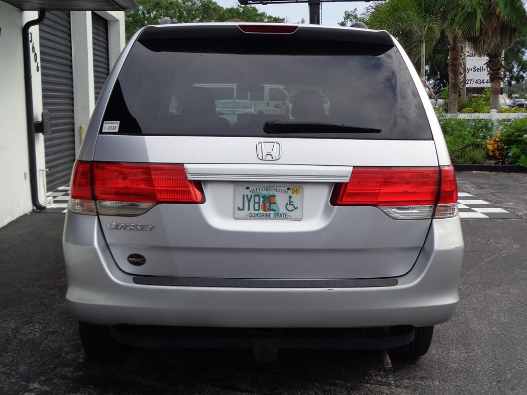 2010 Honda Odyssey Image 21