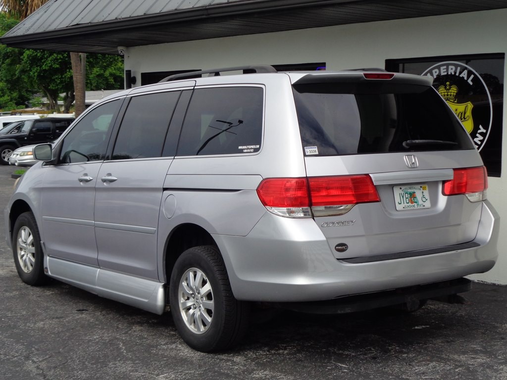 2010 Honda Odyssey Image 24