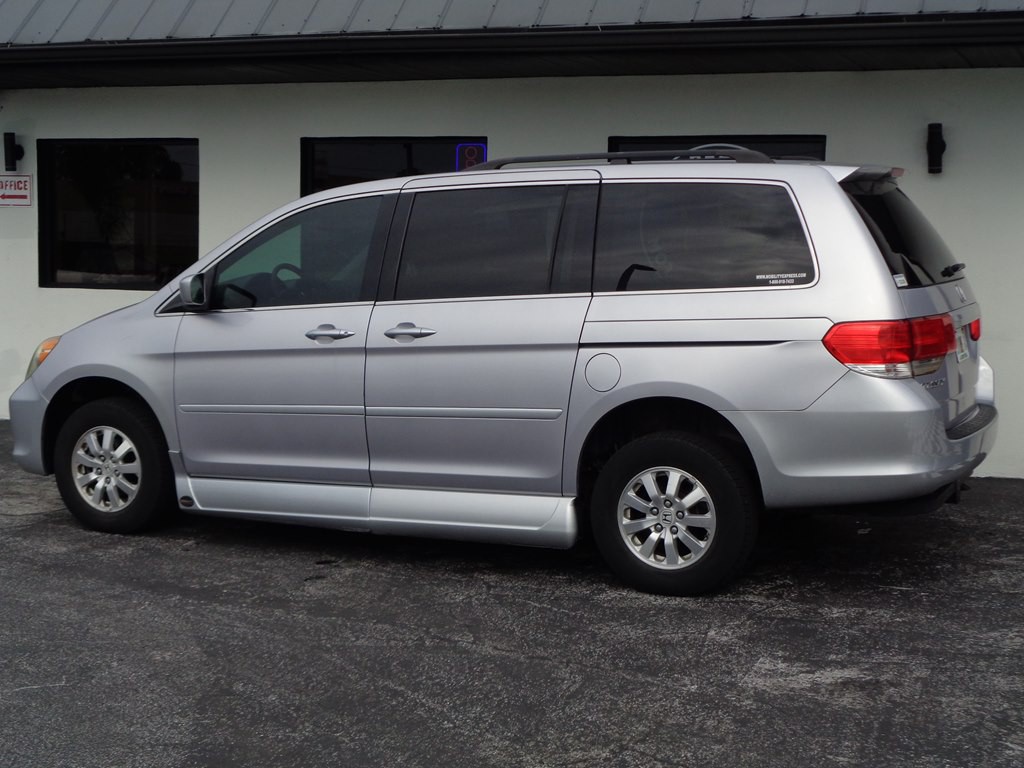 2010 Honda Odyssey Image 26