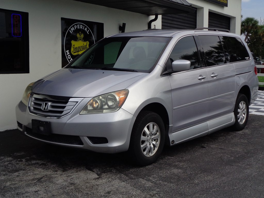 2010 Honda Odyssey Image 32