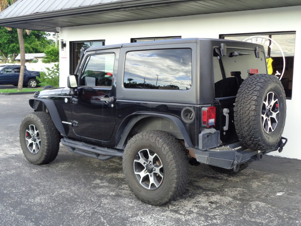 2011 Jeep Wrangler Image 22