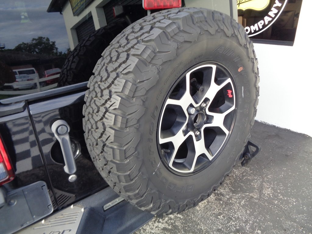 2011 Jeep Wrangler Image 37