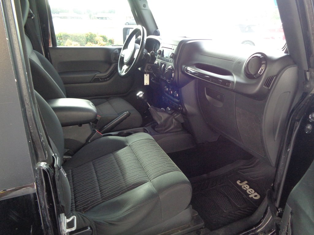 2011 Jeep Wrangler Image 50