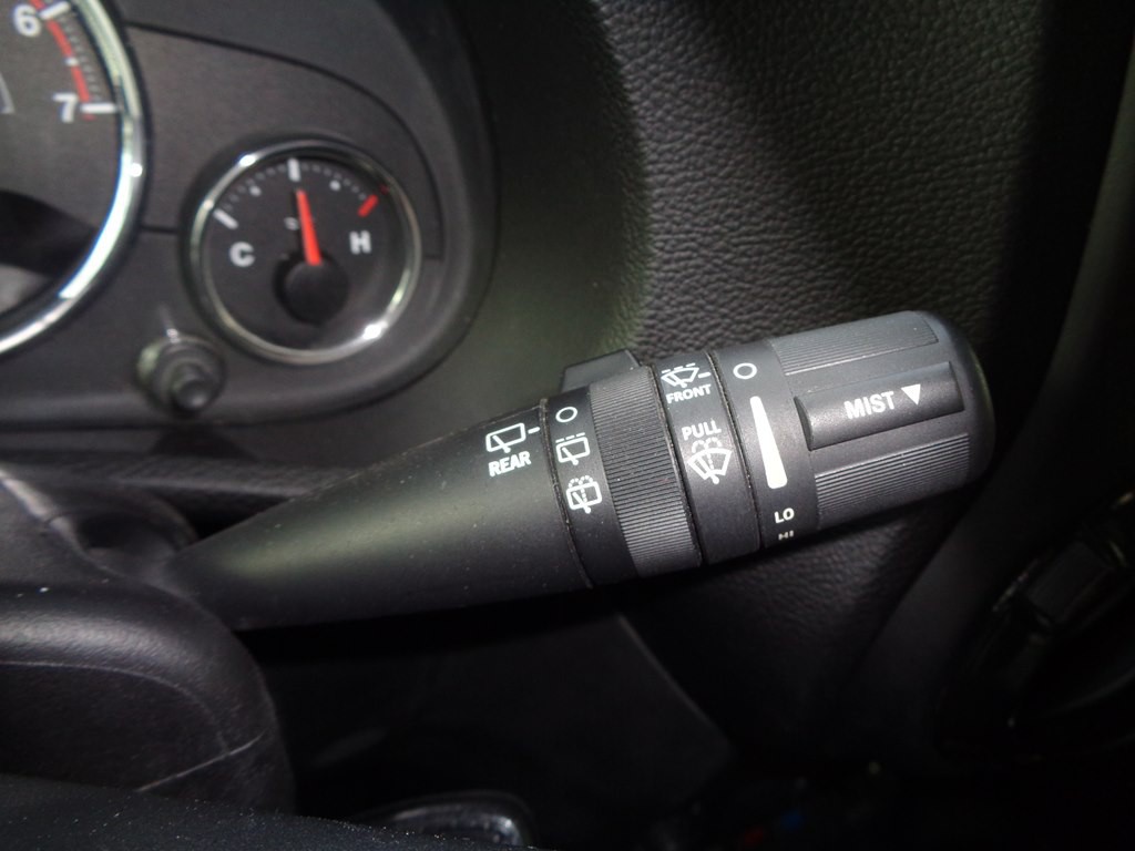 2011 Jeep Wrangler Image 65