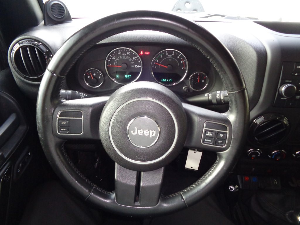 2011 Jeep Wrangler Image 68