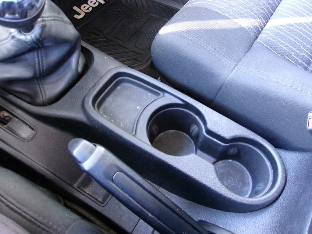 2011 Jeep Wrangler Image 15