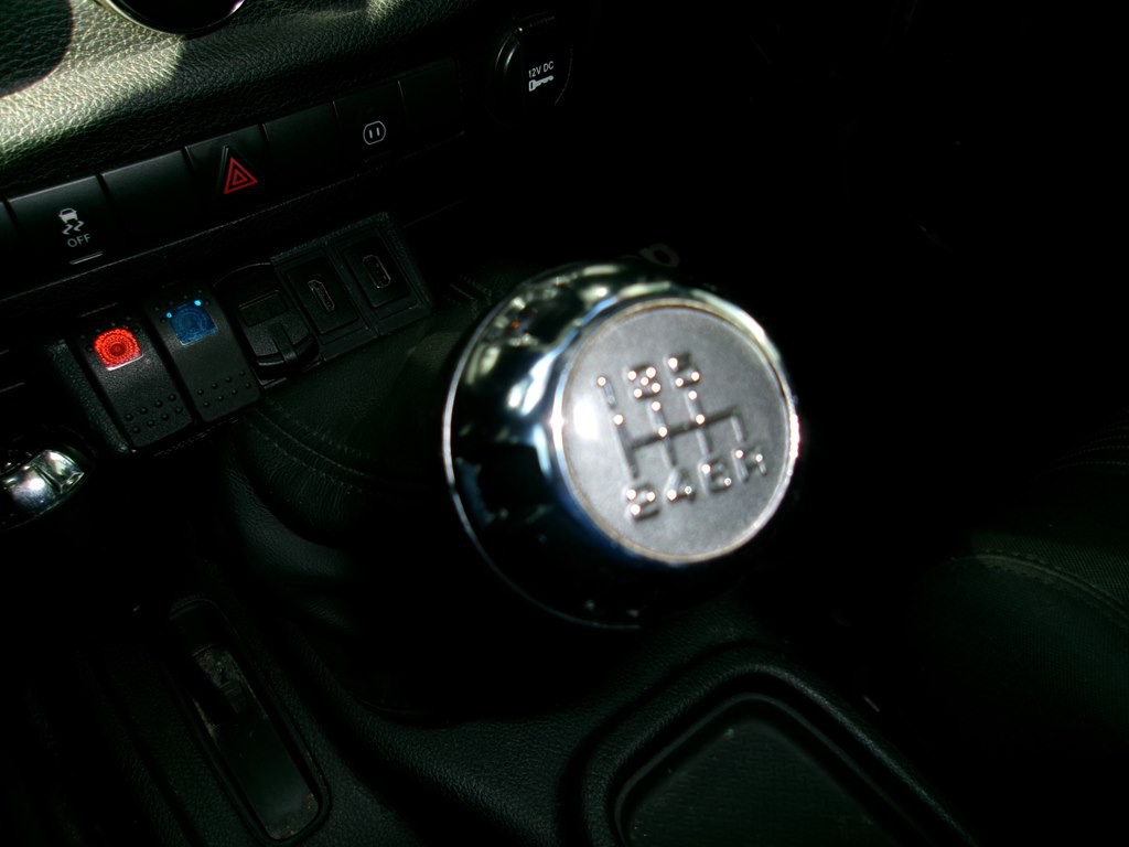 2011 Jeep Wrangler Image 18