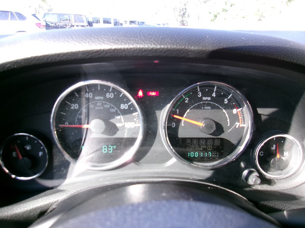 2011 Jeep Wrangler Image 35