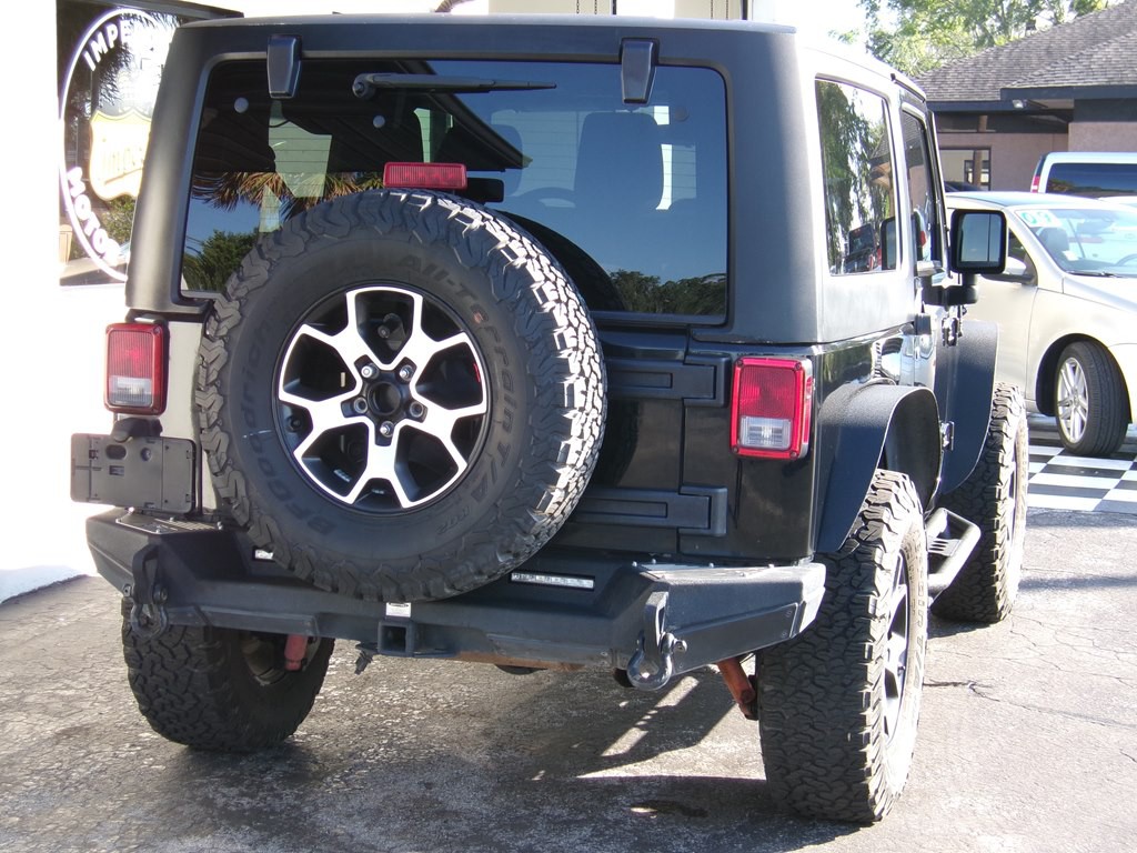 2011 Jeep Wrangler Image 36