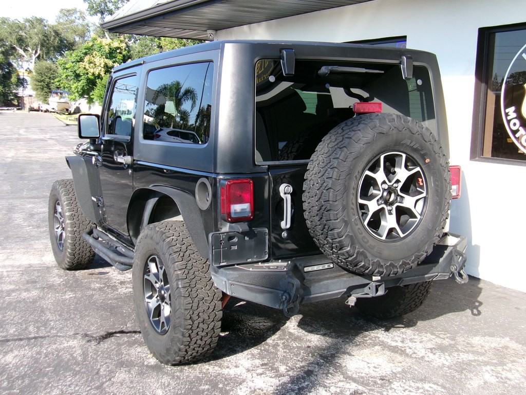 2011 Jeep Wrangler Image 41