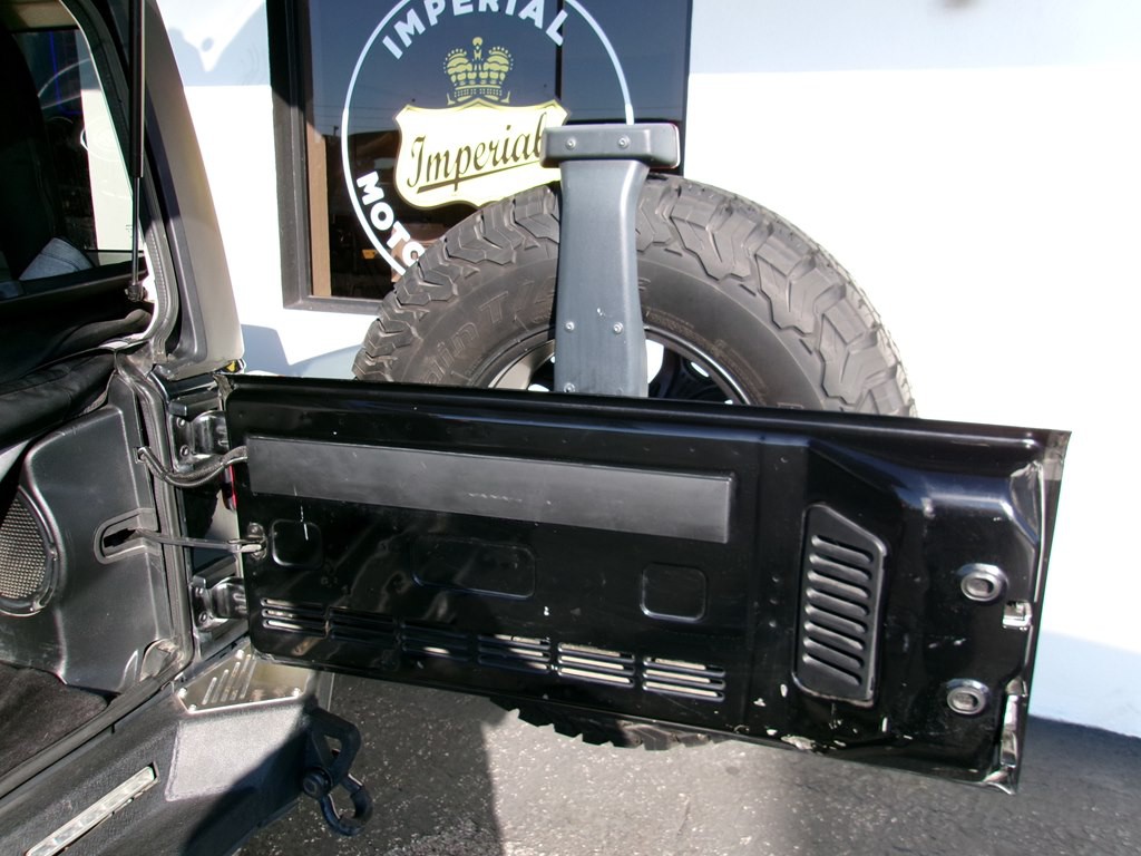 2011 Jeep Wrangler Image 60