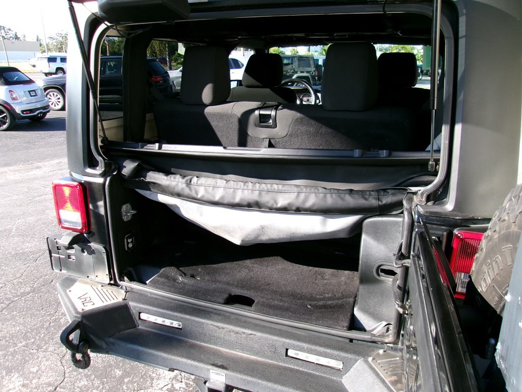 2011 Jeep Wrangler Image 63