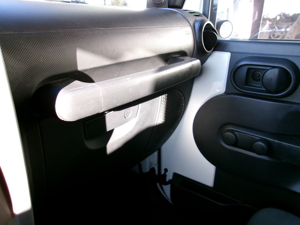 2008 Jeep Wrangler Image 13