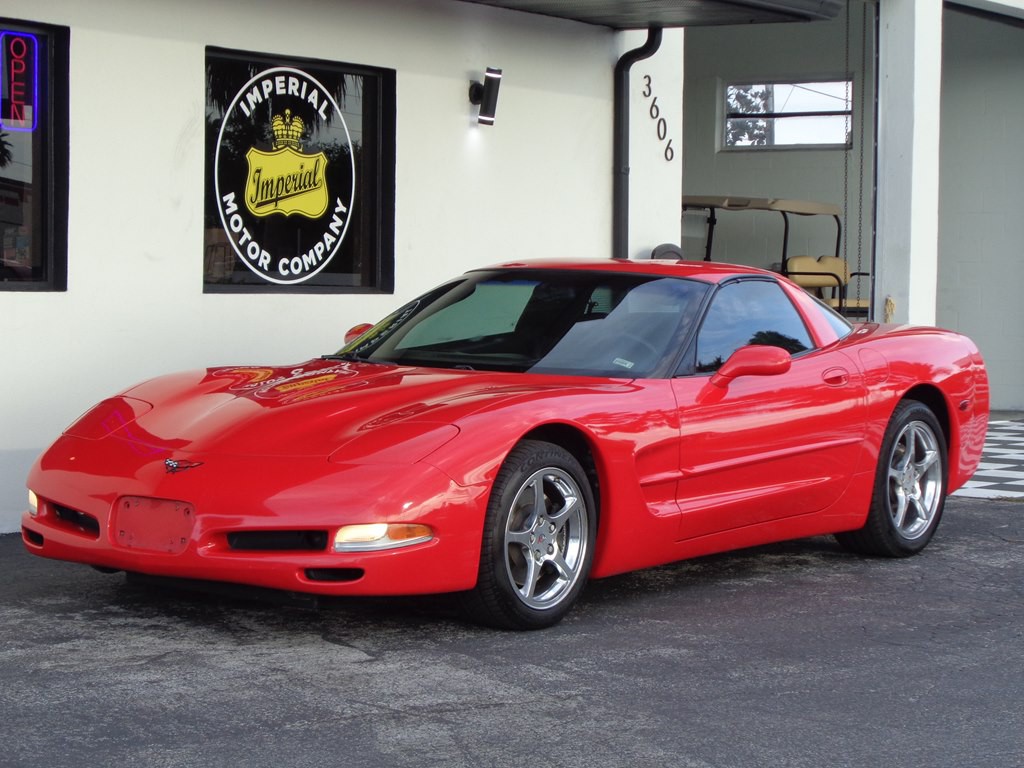 2002 Chevrolet Corvette Image 2
