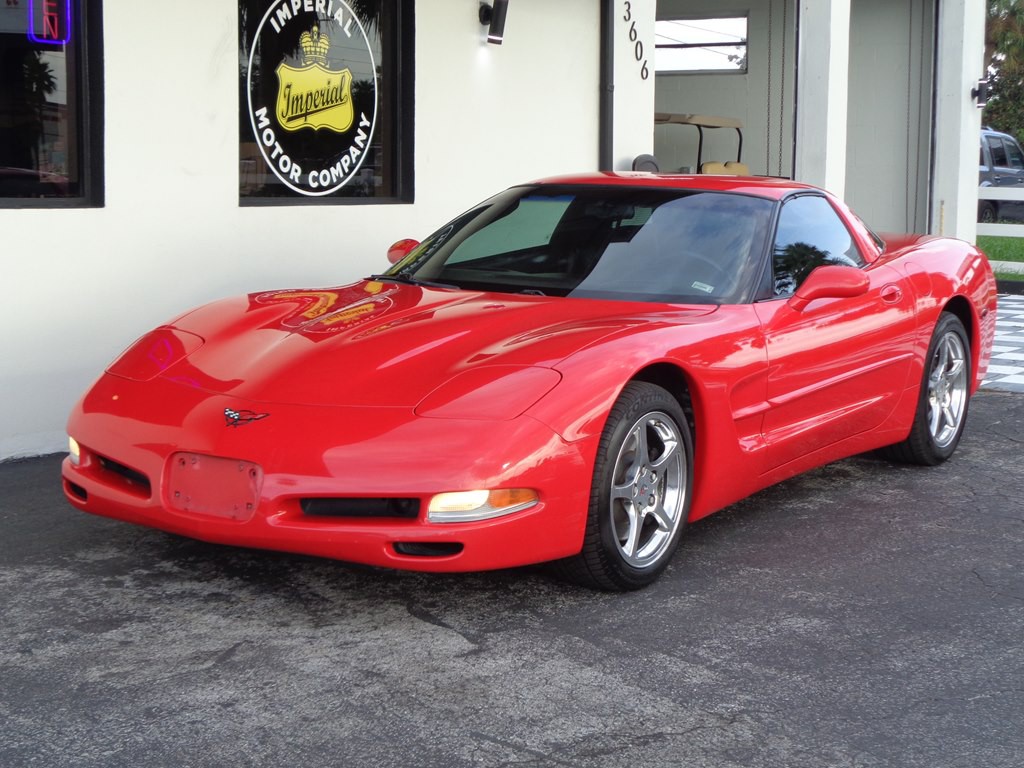 2002 Chevrolet Corvette Image 3