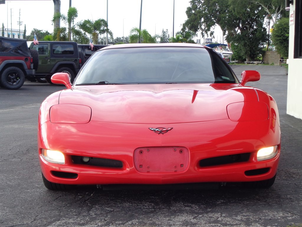 2002 Chevrolet Corvette Image 6