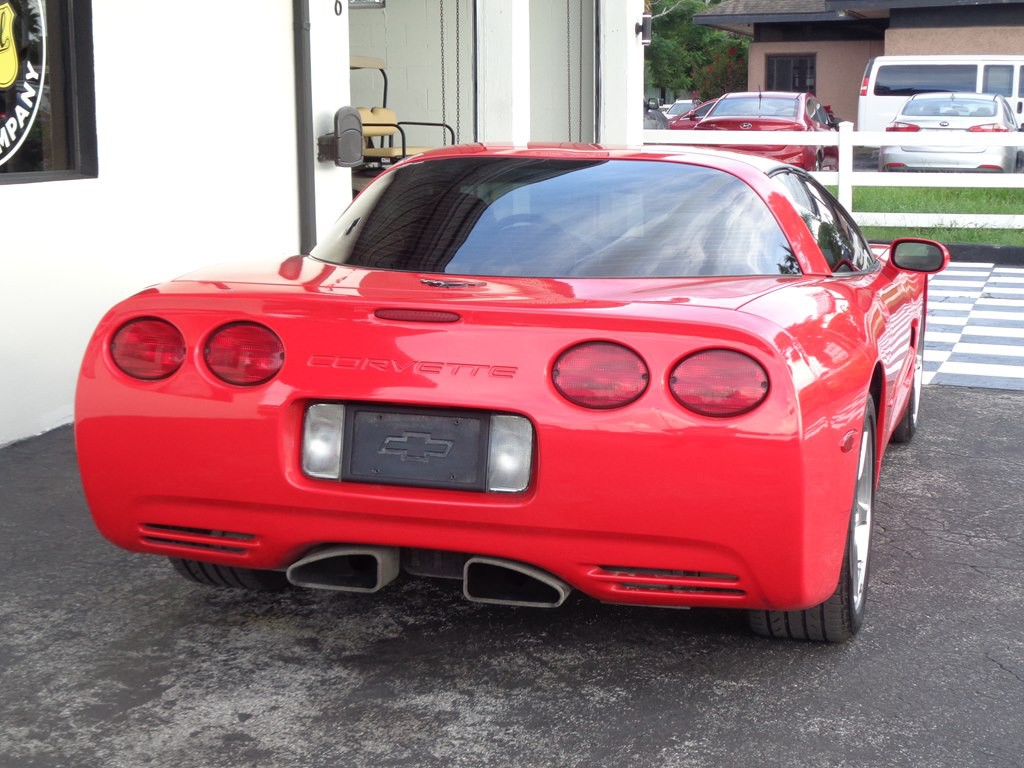 2002 Chevrolet Corvette Image 21