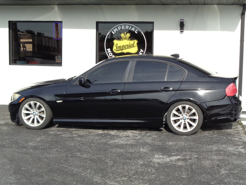 2011 BMW 3 Series Image 27