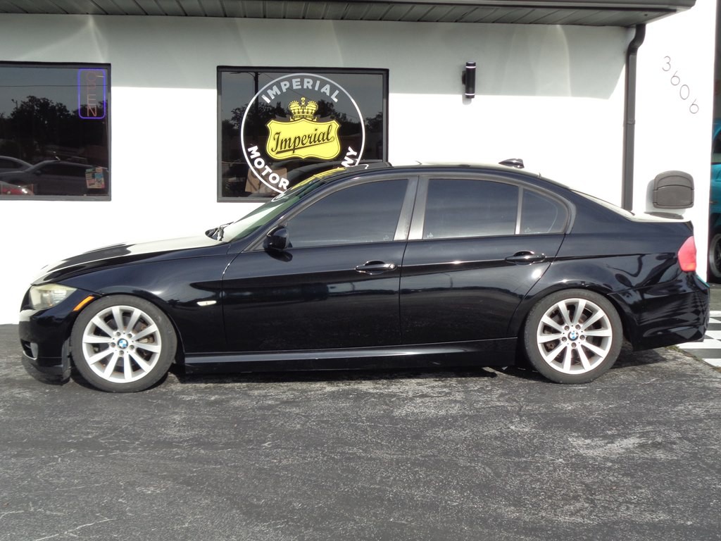 2011 BMW 3 Series Image 28