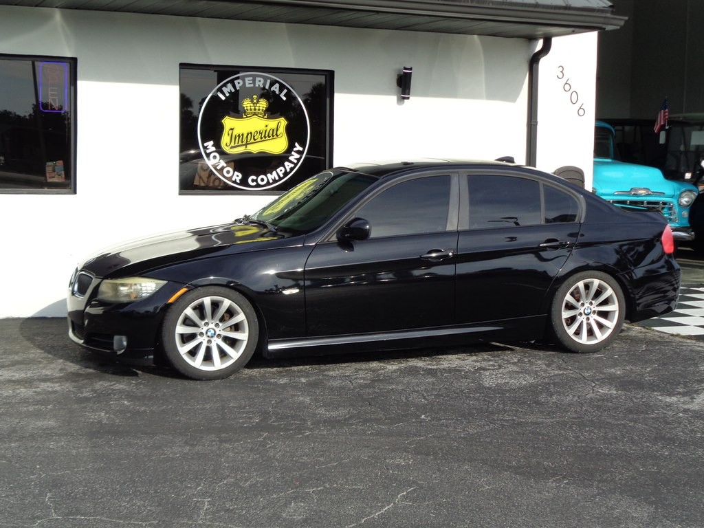 2011 BMW 3 Series Image 29