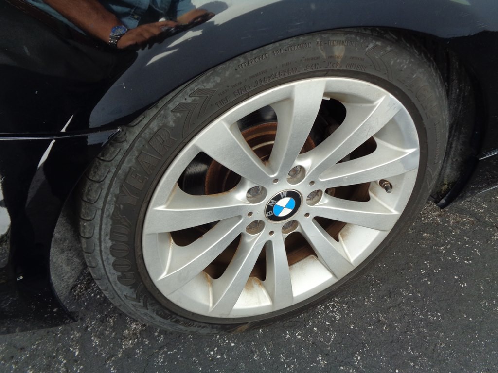 2011 BMW 3 Series Image 34