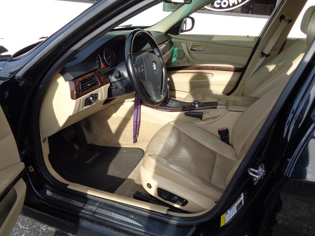 2011 BMW 3 Series Image 58