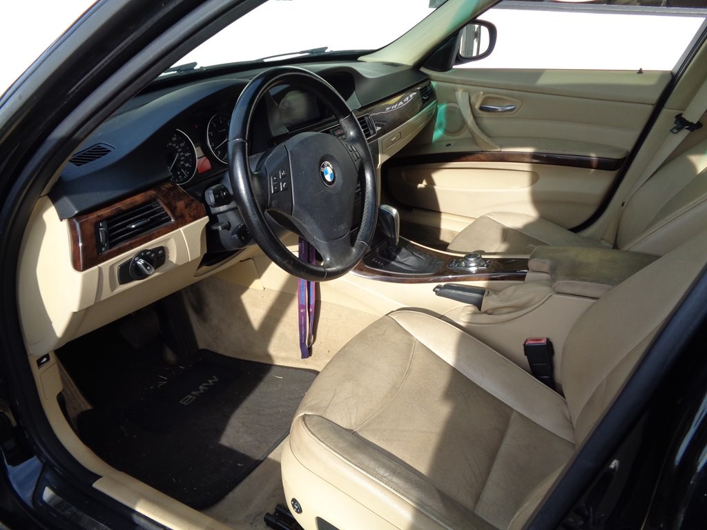 2011 BMW 3 Series Image 59