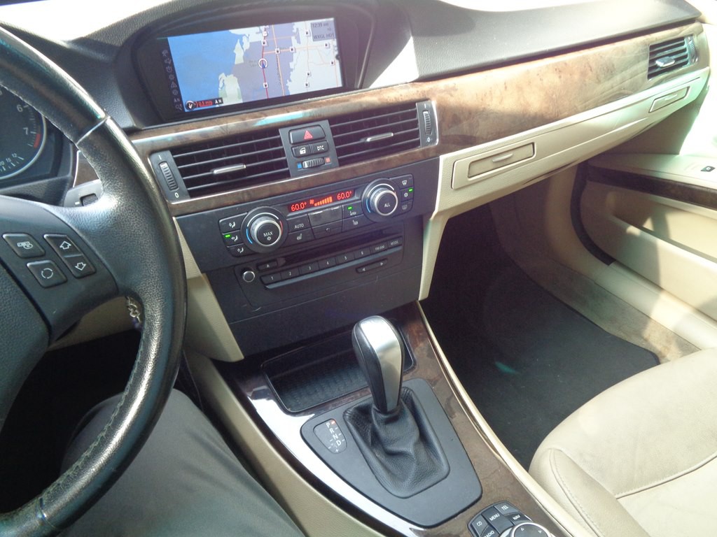 2011 BMW 3 Series Image 72