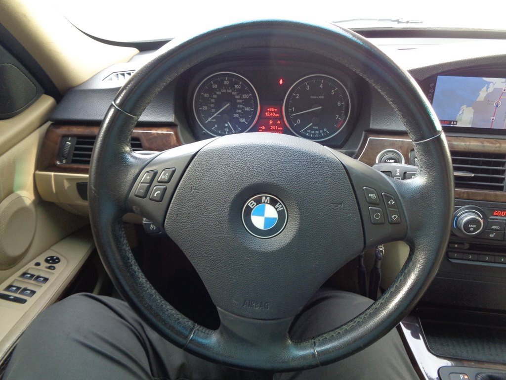 2011 BMW 3 Series Image 78