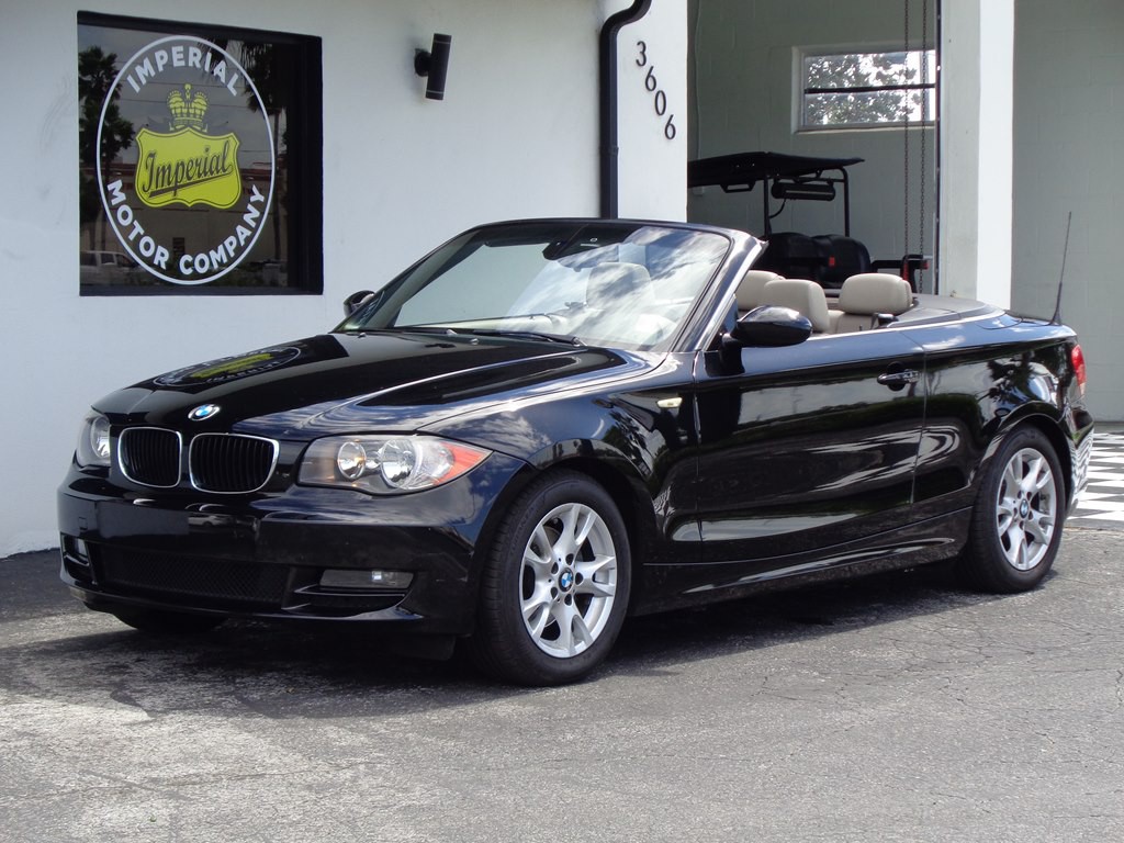 2009 BMW 1 Series Image 2