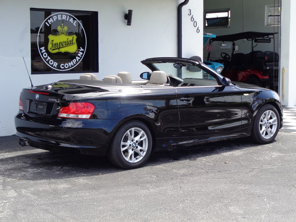 2009 BMW 1 Series Image 17