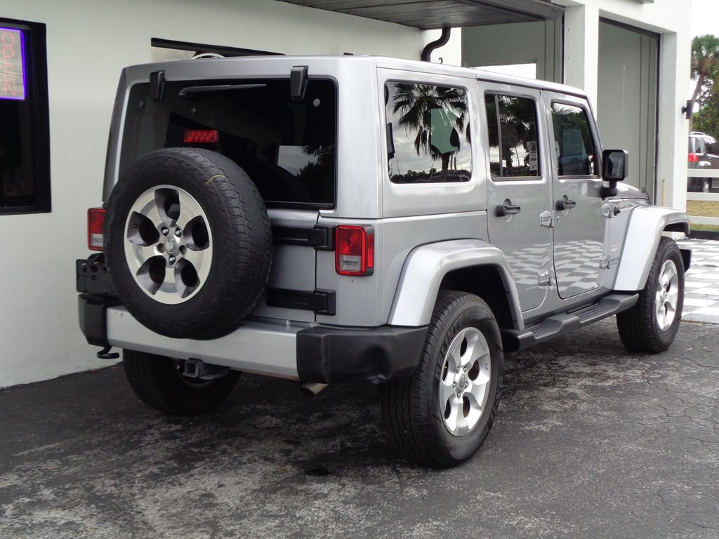 2015 Jeep Wrangler Unlimited Image 16