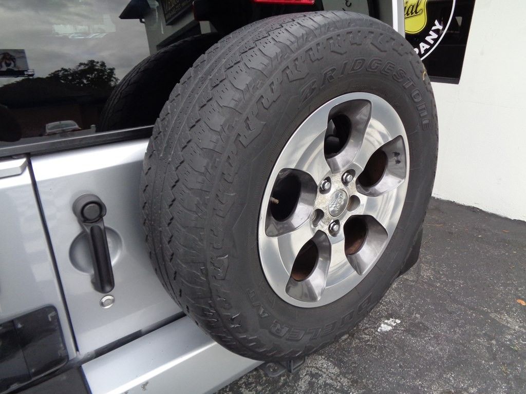 2015 Jeep Wrangler Unlimited Image 40