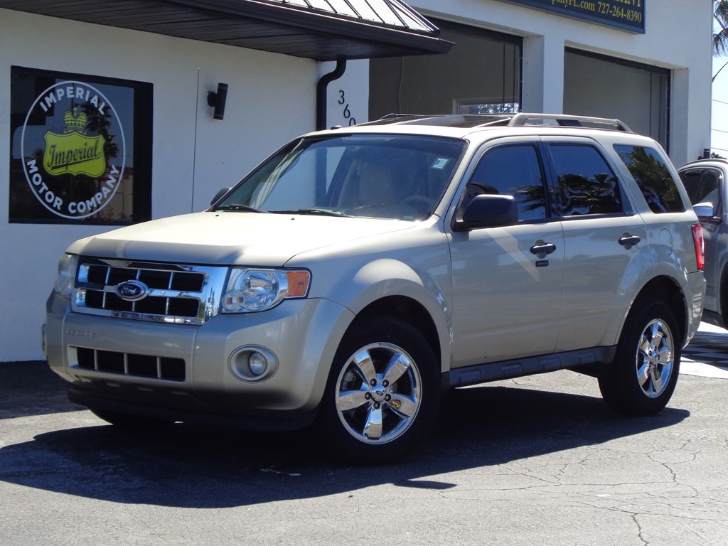 2011 Ford Escape Image 1