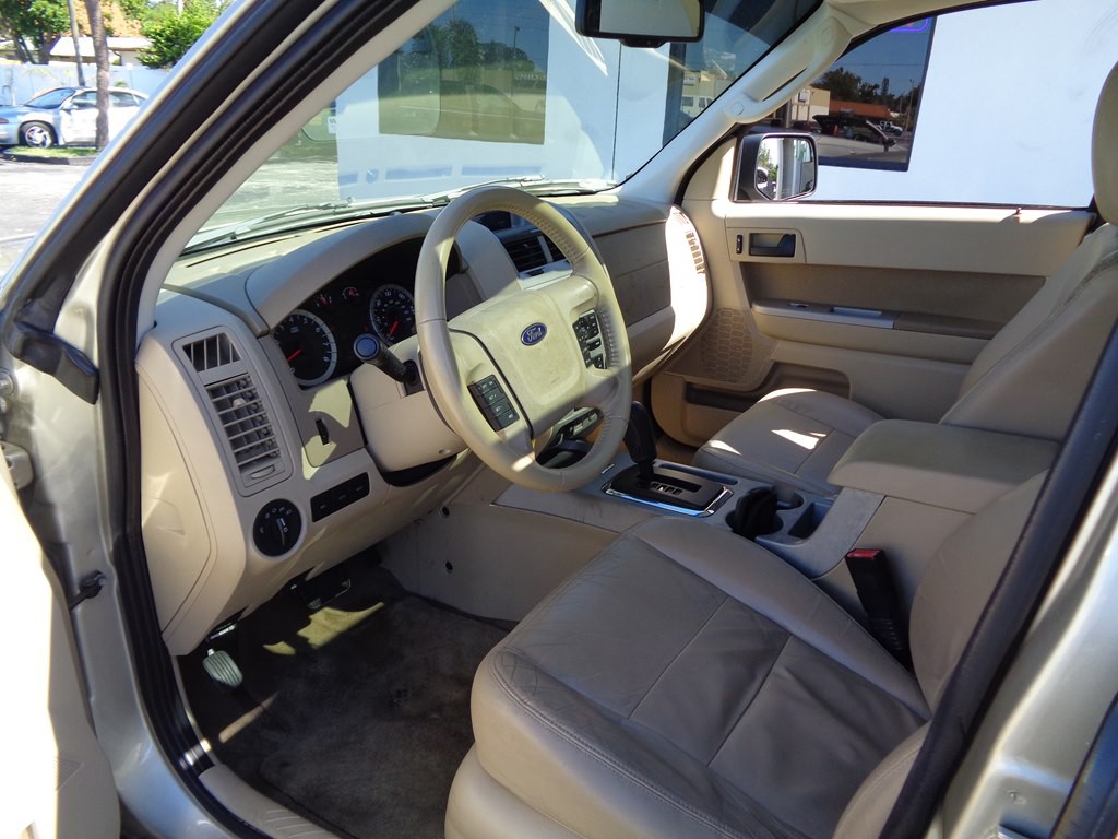 2011 Ford Escape Image 60