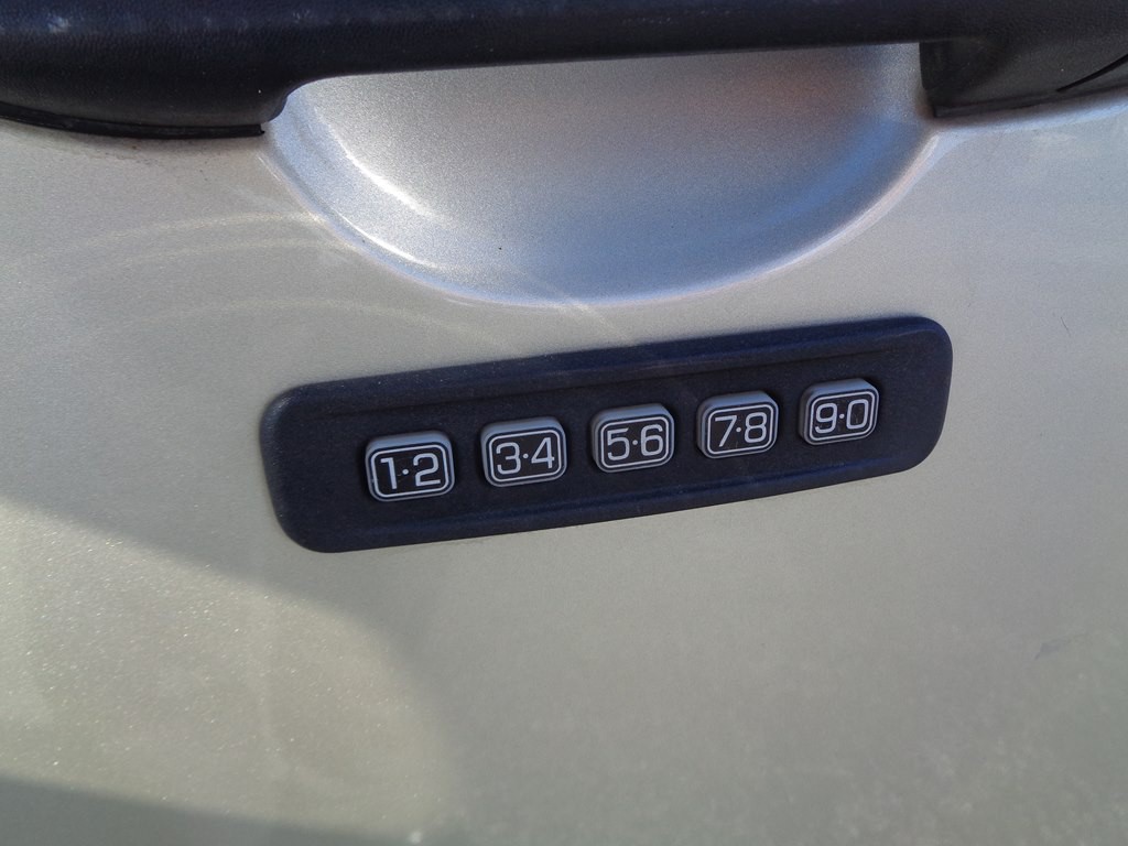 2011 Ford Escape Image 86