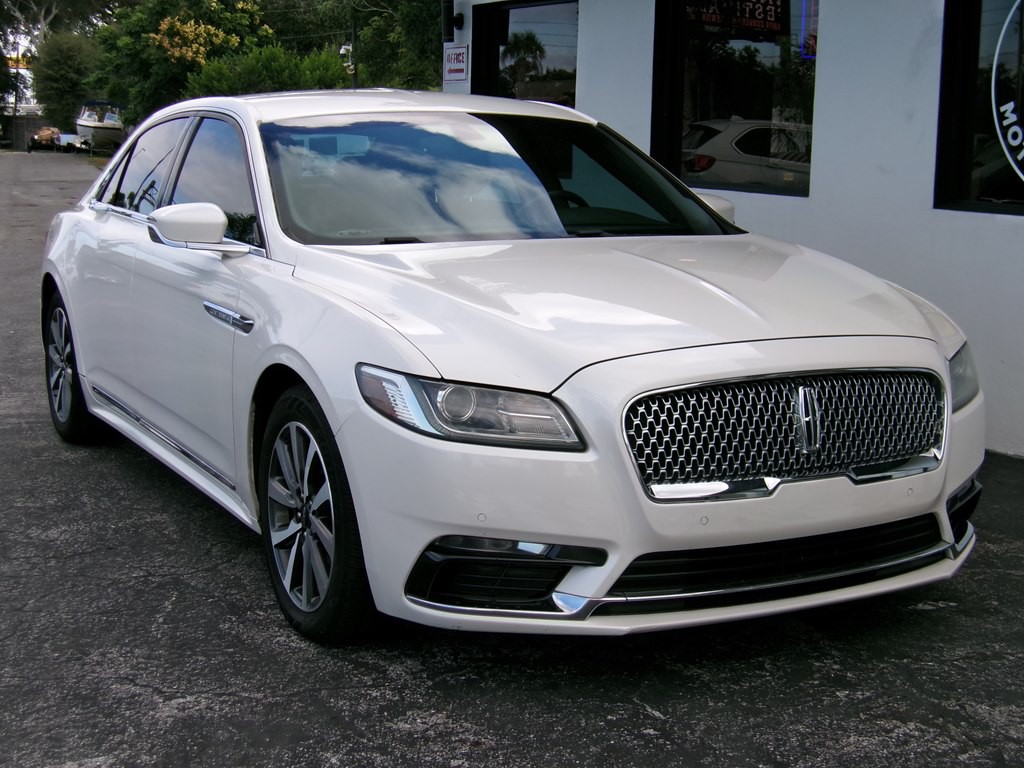 2018 Lincoln Continental Image 7