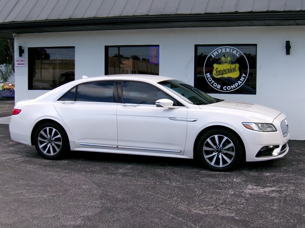 2018 Lincoln Continental Image 11