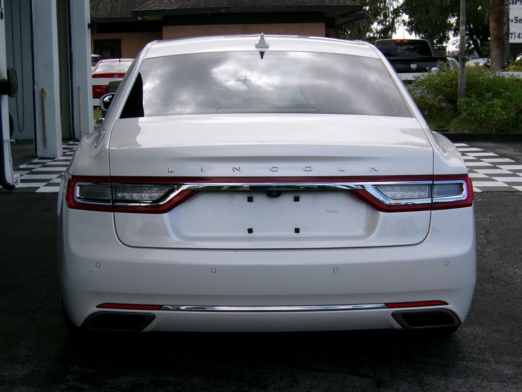 2018 Lincoln Continental Image 20