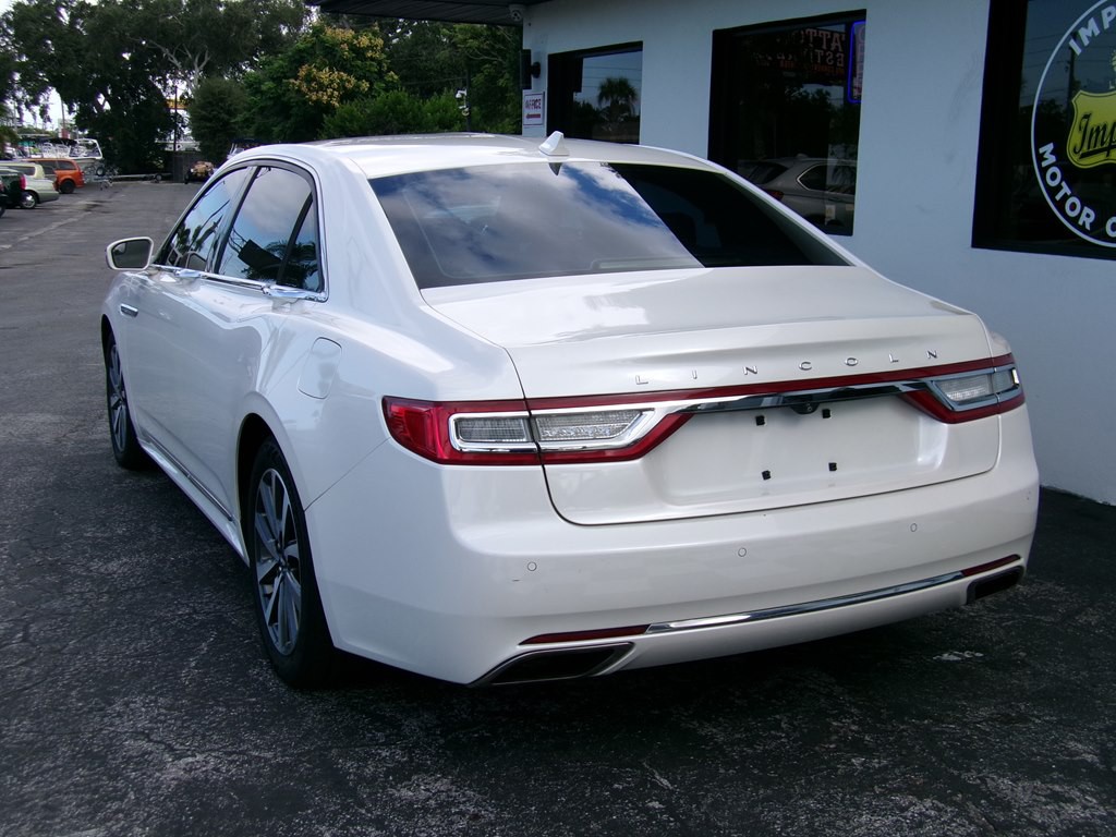 2018 Lincoln Continental Image 22