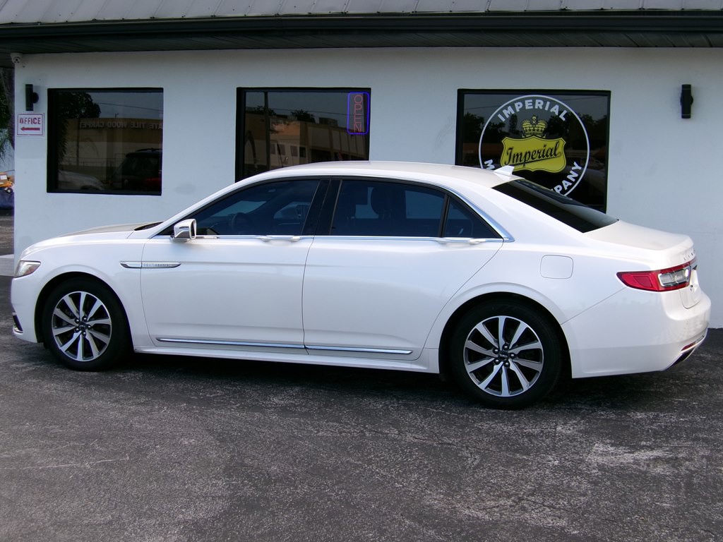 2018 Lincoln Continental Image 26