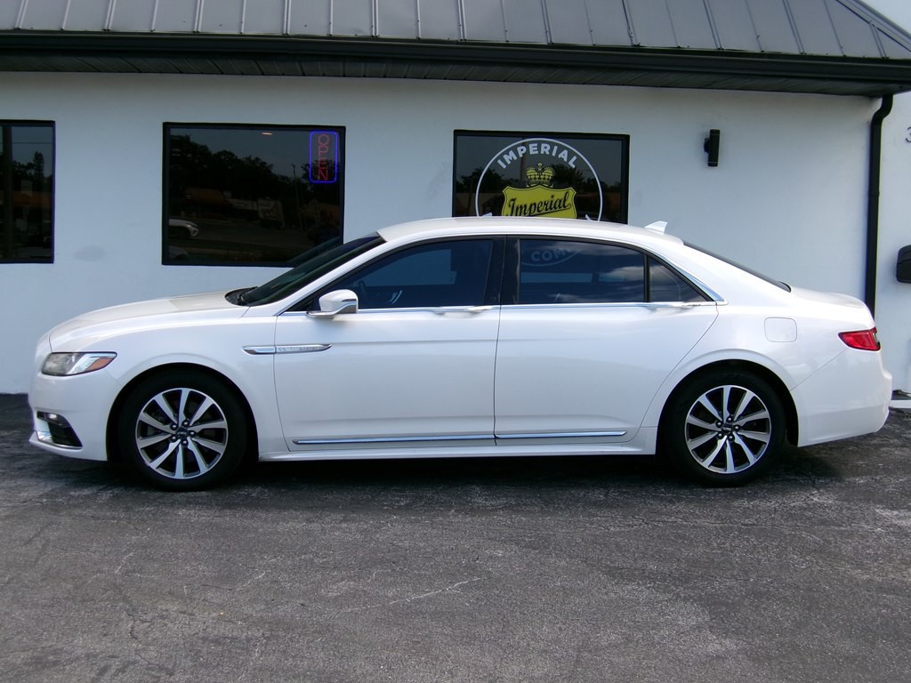 2018 Lincoln Continental Image 28