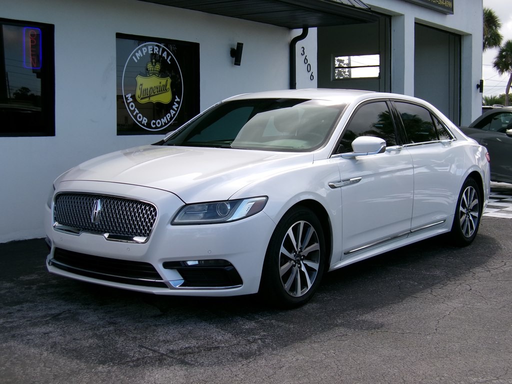 2018 Lincoln Continental Image 32