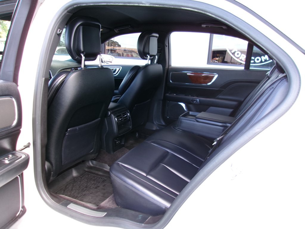 2018 Lincoln Continental Image 49