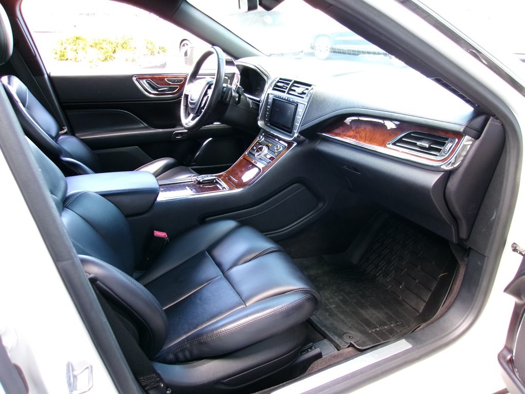 2018 Lincoln Continental Image 56