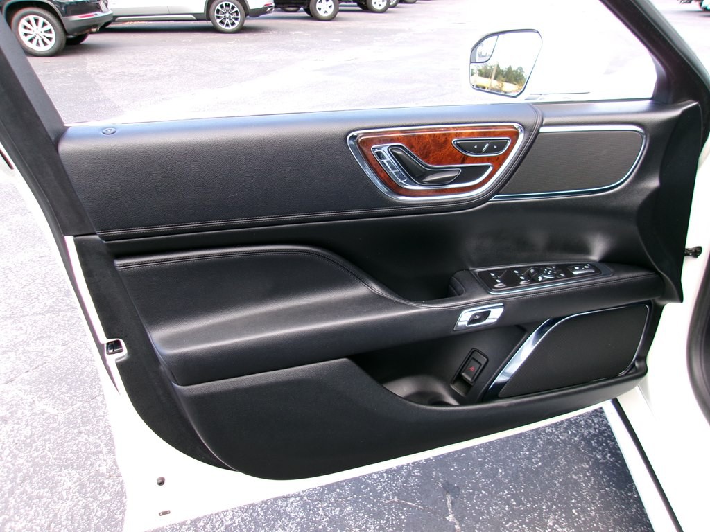 2018 Lincoln Continental Image 58